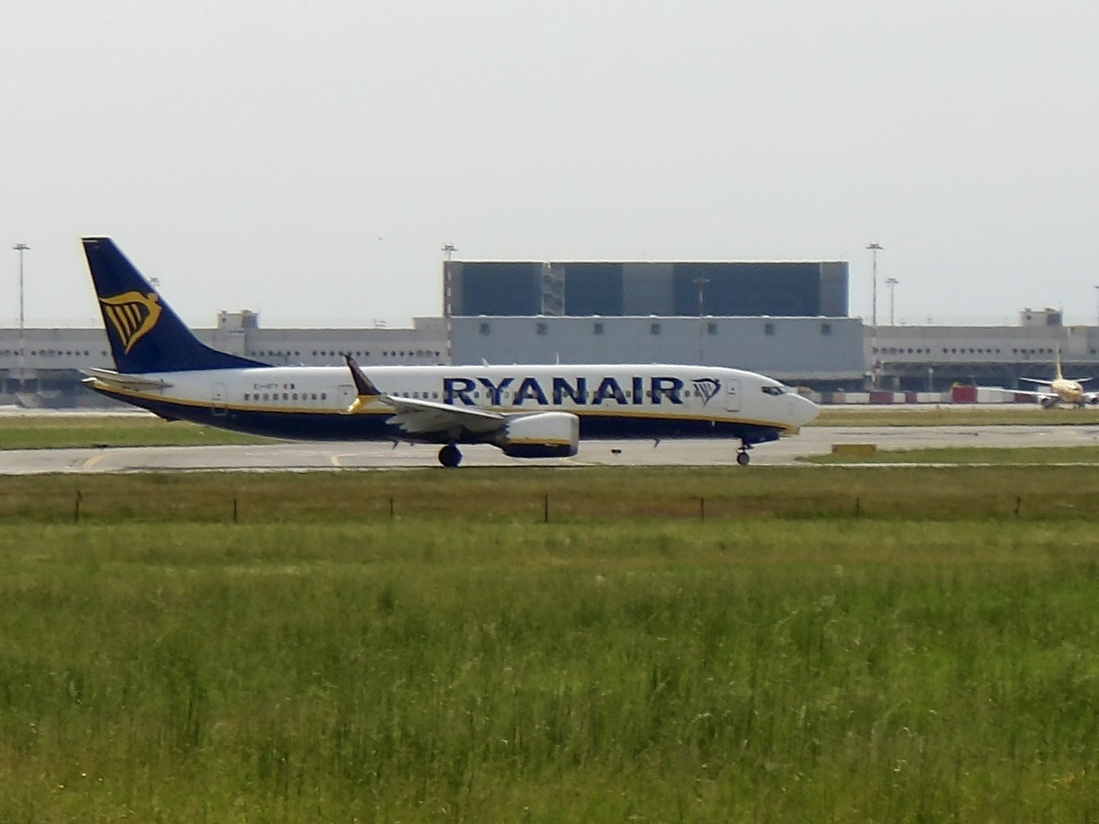 Boeing 737 MAX 10